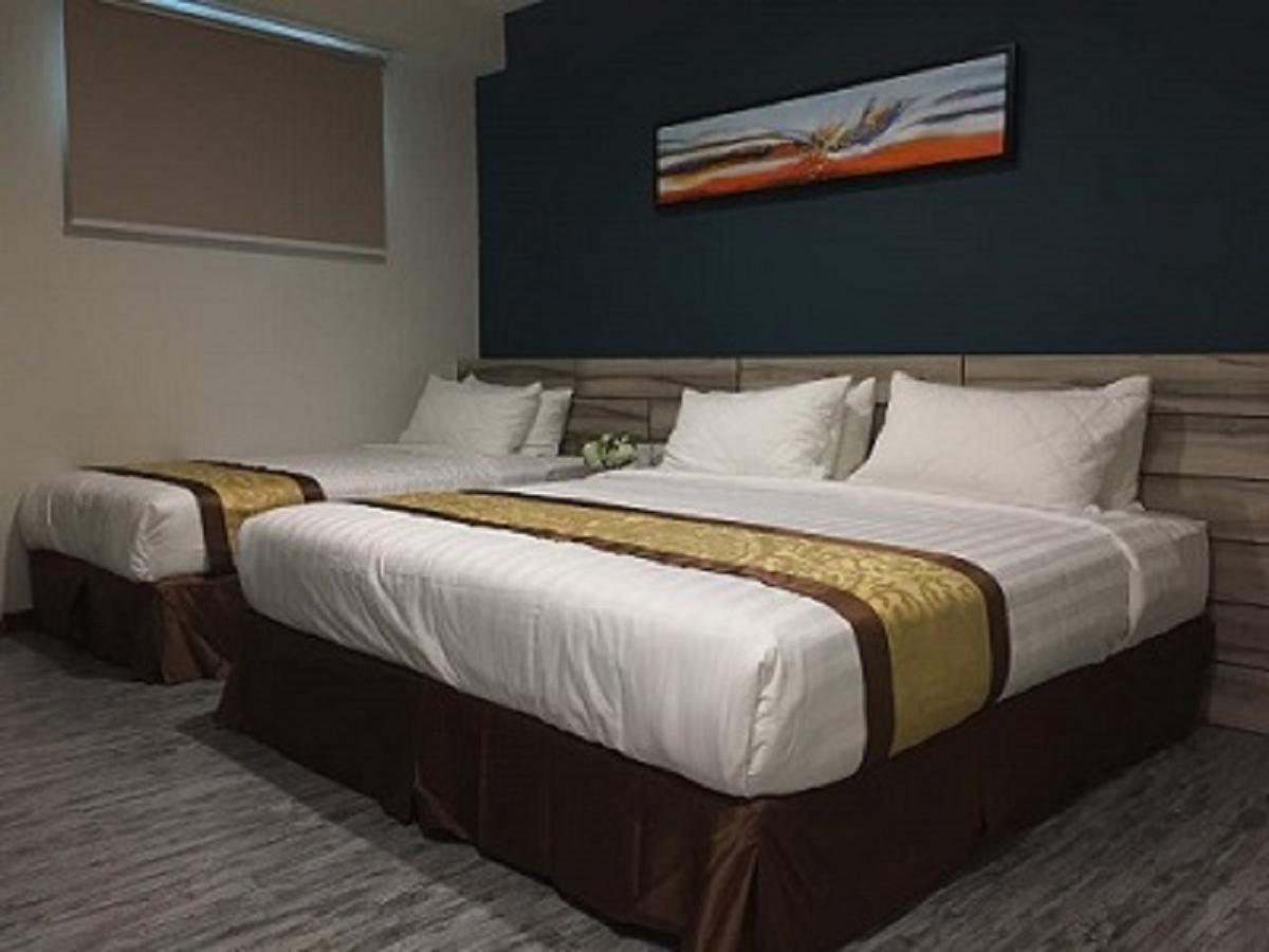 Meriton Inn Куантан Экстерьер фото