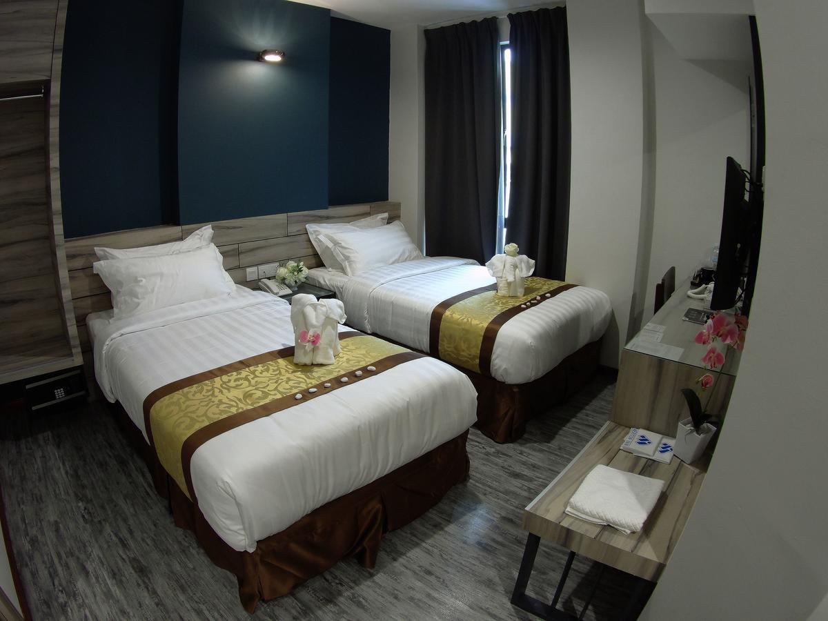 Meriton Inn Куантан Экстерьер фото